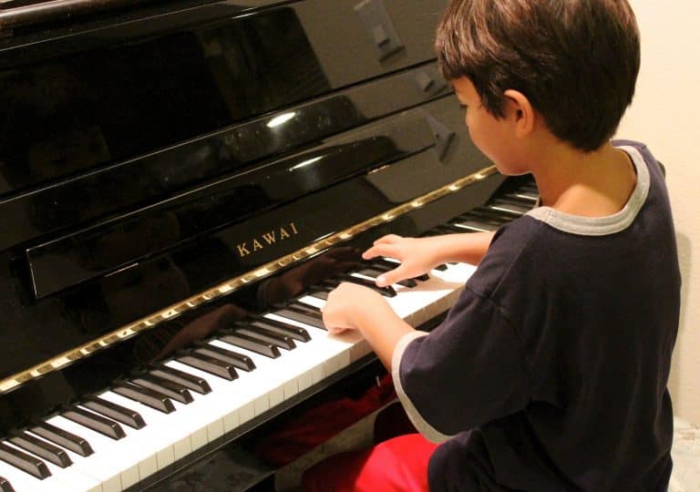 Comment apprendre le piano avec les chansons que vous aimez ?