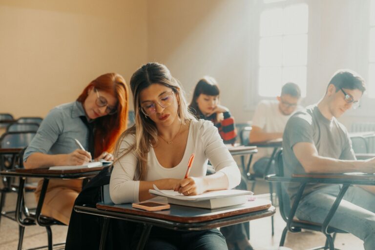 Comment les étudiants peuvent-ils réinventer le monde ?