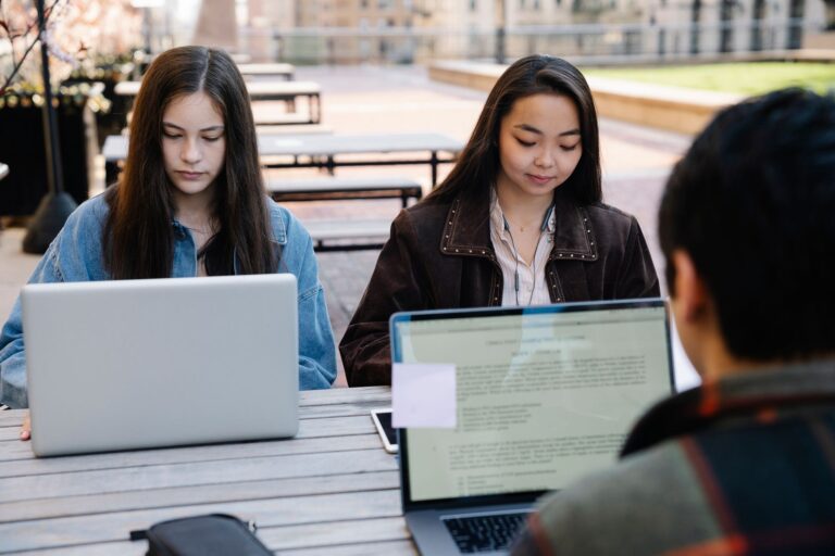 Les étudiants d&rsquo;aujourd&rsquo;hui sont-ils prêts pour l&rsquo;ère numérique ?