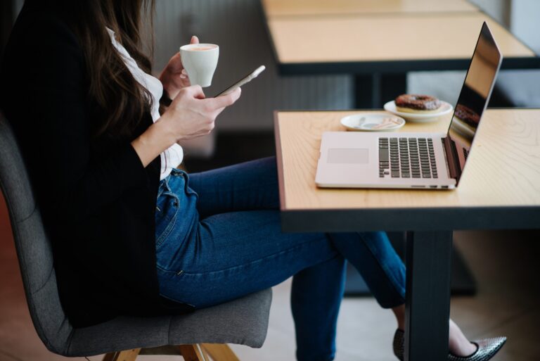 Réviser en café coworking, puis choisir sa voie en vision
